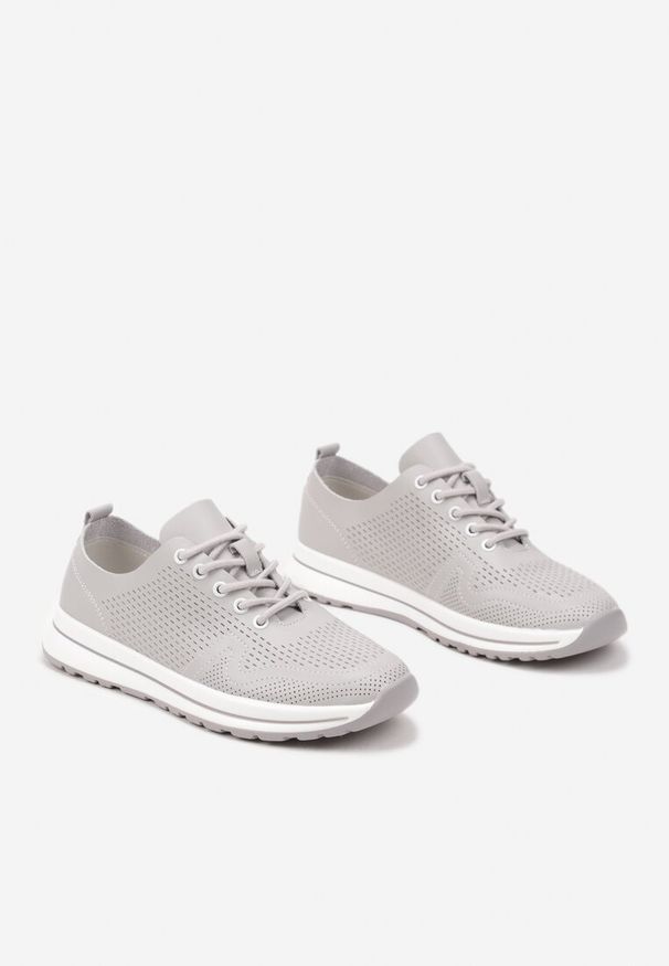 Born2be - Szare Buty Sportowe ze Skóry Naturalnej ze Skórzaną Wkładką i Perforacją Selili. Okazja: na co dzień. Zapięcie: sznurówki. Kolor: szary. Materiał: skóra. Sezon: lato, wiosna