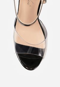 Born2be - Czarne Sandały Lakierowane na Szpilce i Platformie z Transparentną Cholewką Daphine. Zapięcie: sprzączka. Kolor: czarny. Materiał: lakier. Obcas: na platformie. Styl: wizytowy, klasyczny, elegancki #5
