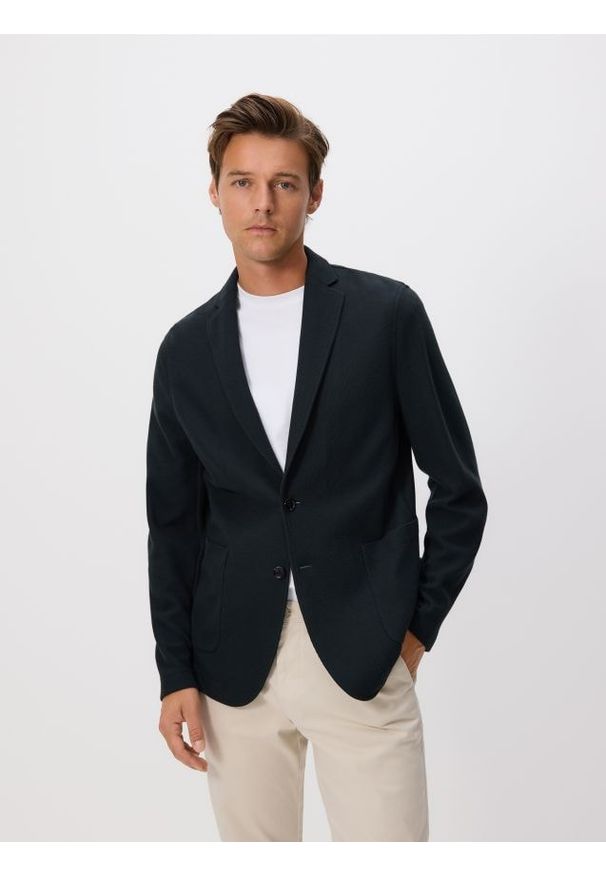 Reserved - Marynarka slim fit - ciemnozielony. Kolor: zielony. Materiał: bawełna, dzianina