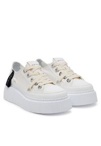 Inuikii Trampki Matilda Canvas Low 30102-025 Biały. Kolor: biały. Materiał: materiał