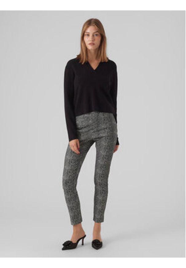 Vero Moda Spodnie materiałowe 10294377 Szary Slim Fit. Kolor: szary. Materiał: wiskoza