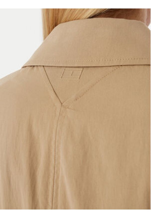 TOMMY HILFIGER - Tommy Hilfiger Trencz WW0WW49842 Beżowy ciemny Regular Fit. Kolor: beżowy. Materiał: bawełna
