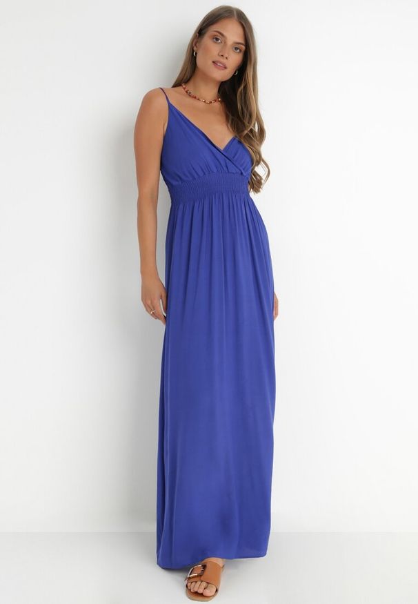 Born2be - Granatowa Sukienka Cadole. Kolor: niebieski. Materiał: bawełna. Długość rękawa: na ramiączkach. Typ sukienki: kopertowe. Styl: wakacyjny. Długość: maxi