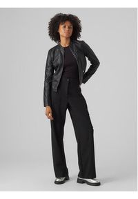 Vero Moda Kurtka z imitacji skóry Favodona 10288555 Czarny Regular Fit. Kolor: czarny. Materiał: skóra #5