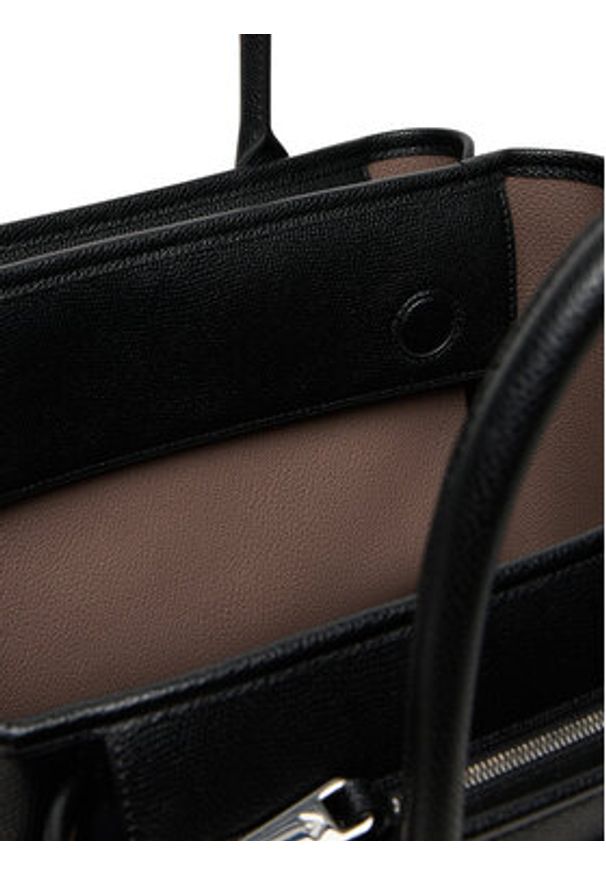 Emporio Armani Torebka EW002329 AF17799 MC149 Czarny. Kolor: czarny. Materiał: skórzane