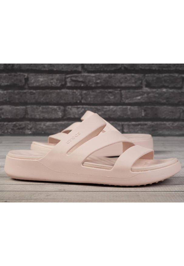 Klapki damskie do chodzenia Crocs GETAWAY STRAPPY. Kolor: różowy