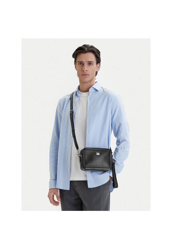 DOLCE & GABBANA - Saszetka Dolce&Gabbana. Kolor: czarny