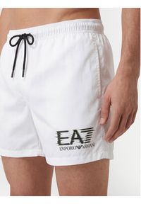 EA7 Emporio Armani Szorty kąpielowe 7M001678 AF21069 U0002 Biały Regular Fit. Kolor: biały. Materiał: syntetyk #3