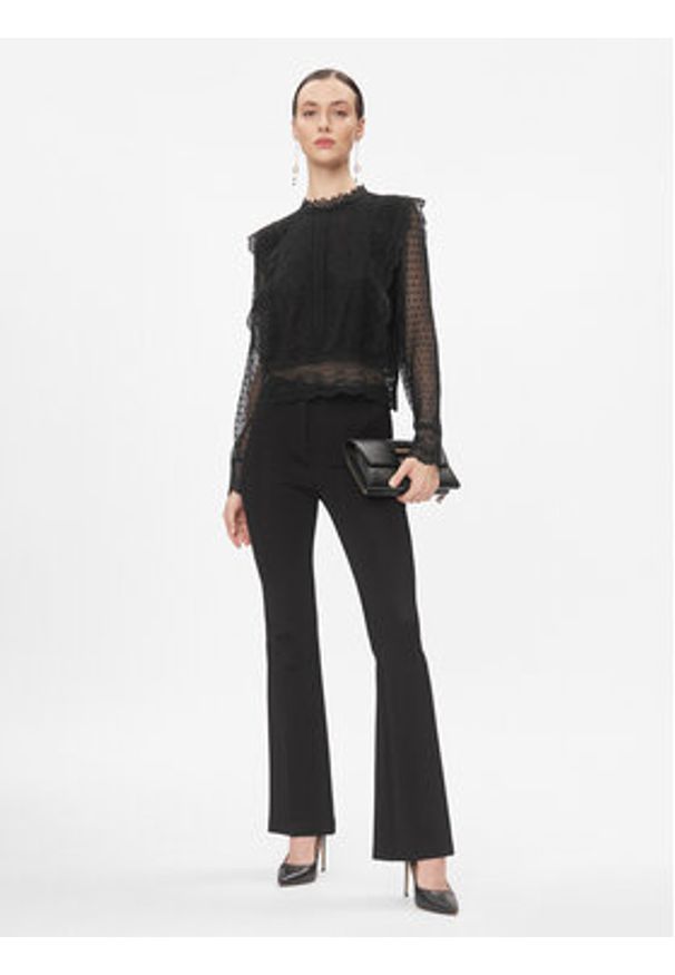 only - ONLY Bluzka 15305687 Czarny Regular Fit. Kolor: czarny. Materiał: syntetyk, bawełna