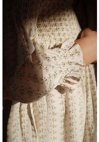 KONGES SLOJD - Konges Sløjd sukienka dziecięca kolor beżowy mini rozkloszowana. Kolor: beżowy. Długość rękawa: długi rękaw. Długość: mini #5