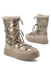 Beżowe Śniegowce Marco Tozzi Ocieplane Buty Damskie. Okazja: na spacer. Wysokość cholewki: przed kolano. Zapięcie: sznurówki. Kolor: beżowy. Materiał: futro. Szerokość cholewki: normalna. Sezon: zima. Styl: elegancki #6
