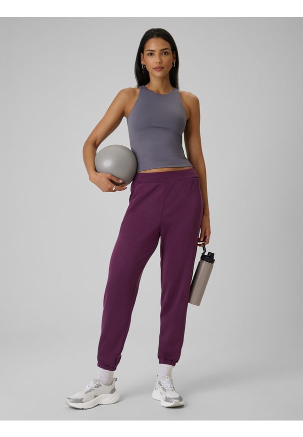 4f - 4F Spodnie dresowe joggery z modalem damskie - fioletowe L. Kolor: fioletowy. Materiał: dresówka