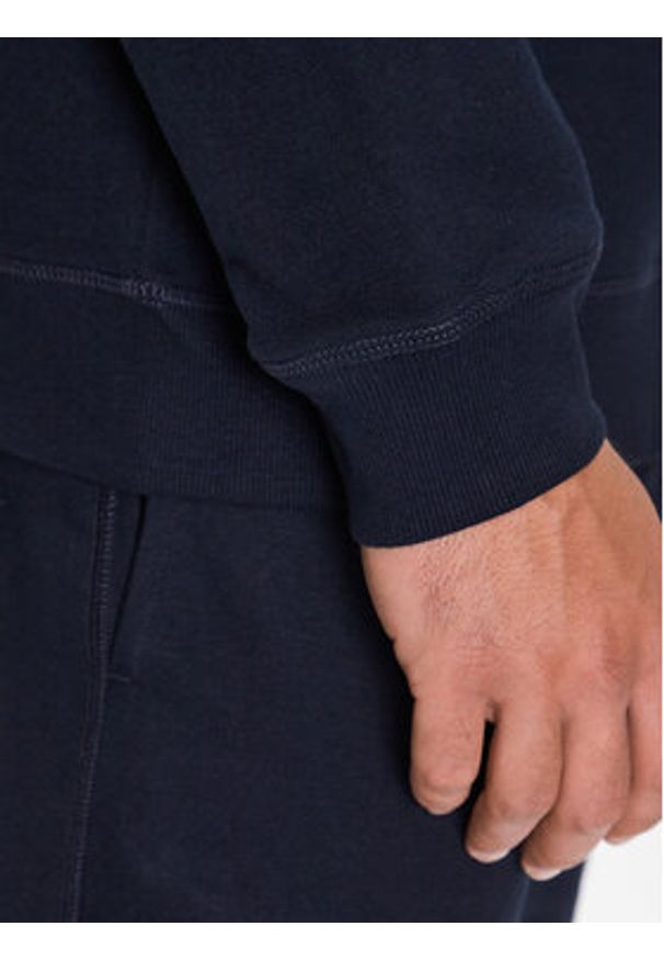 TOMMY HILFIGER - Tommy Hilfiger Bluza UM0UM02878 Granatowy Regular Fit. Kolor: niebieski. Materiał: syntetyk