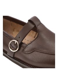 Brązowe Półbuty Armodo Stylowe Obuwie Damskie. Okazja: na co dzień, do pracy. Nosek buta: okrągły. Zapięcie: klamry. Kolor: brązowy. Materiał: skóra. Obcas: na obcasie. Styl: elegancki. Wysokość obcasa: niski #4