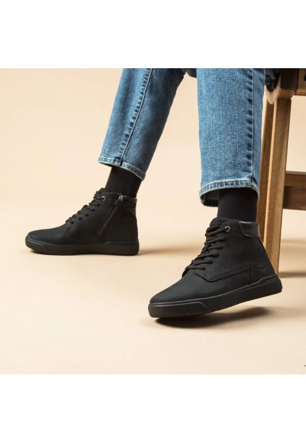 Sneakersy damskie Timberland SENECA BAY 6IN SIDE ZIP. Okazja: do pracy, na co dzień, na spacer. Kolor: czarny. Sport: turystyka piesza