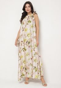 Born2be - Zielona Satynowa Sukienka w Kwiaty Fenaresia. Okazja: na co dzień, na spacer. Kolor: zielony. Materiał: satyna. Długość rękawa: na ramiączkach. Wzór: kwiaty. Sezon: lato. Typ sukienki: proste. Styl: casual, elegancki #3