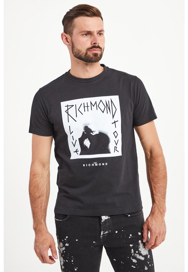 John Richmond - T-SHIRT MALINS JOHN RICHMOND. Materiał: bawełna. Wzór: nadruk, napisy. Styl: elegancki