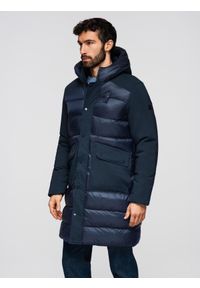 Ombre Clothing - Pikowana długa męska kurtka z dużymi kieszeniami – granatowa V4 - Rozmiar: XL. Typ kołnierza: kaptur. Kolor: niebieski. Materiał: poliester, tkanina, materiał, nylon, syntetyk. Długość: długie. Wzór: aplikacja, gładki #1