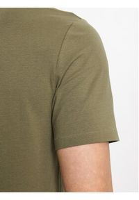 Guess T-Shirt M3YI22 J1314 Zielony Slim Fit. Kolor: zielony. Materiał: bawełna