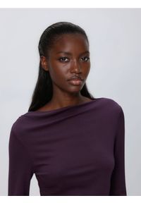 Reserved - Longsleeve z modalu - ciemnofioletowy. Kolor: fioletowy. Długość rękawa: długi rękaw #1