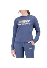 Bluza New Balance WT31816VTI - niebieska. Okazja: na co dzień. Kolor: niebieski. Materiał: dresówka, bawełna, prążkowany, poliester. Styl: casual, sportowy