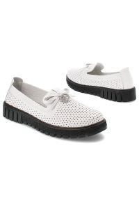 Białe Mokasyny Filippo Eleganckie Wsuwane Obuwie Damskie. Zapięcie: bez zapięcia. Kolor: biały. Materiał: materiał. Sezon: lato, wiosna. Styl: elegancki #7