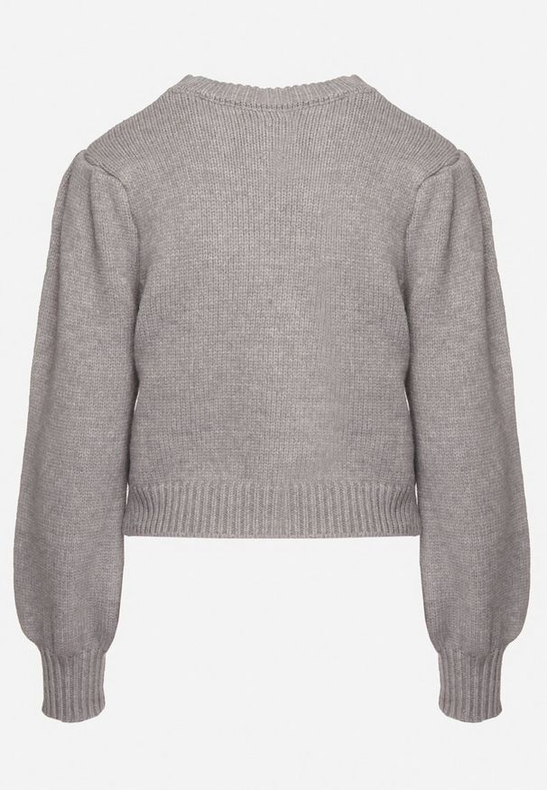 Born2be - Szary Wiskozowy Sweter ze Ściągaczami na Rękawach i Ozdobnym Tłoczeniem Hariga. Okazja: na co dzień. Kolor: szary. Materiał: wiskoza. Długość rękawa: długi rękaw. Długość: długie. Styl: klasyczny, elegancki, casual