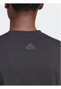 Adidas - adidas T-Shirt II3468 Czarny Regular Fit. Kolor: czarny. Materiał: bawełna #5