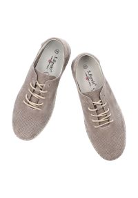 Półbuty damskie S.Barski cholewka ze skóry naturalnej z drobną perforacją klasyczne sznurowanie smukły fason zaokrąglony nosek niska jednolita podesz. Okazja: na co dzień. Zapięcie: sznurówki. Kolor: szary. Materiał: skóra. Szerokość cholewki: normalna. Wzór: jednolity. Styl: klasyczny #6