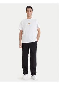 Versace Jeans Couture T-Shirt 80GAHT05 CJ00T Biały Regular Fit. Kolor: biały. Materiał: bawełna #5