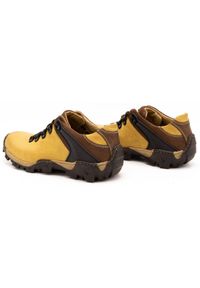 KENT Męskie buty trekkingowe 116 żółte. Okazja: na co dzień. Zapięcie: pasek. Kolor: żółty. Materiał: jeans, skóra. Wzór: paski. Sezon: wiosna, jesień, lato #6