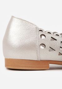 Born2be - Złote Ażurowe Balerinki ze Skóry Naturalnej z Odkrytym Noskiem Helyss. Okazja: do pracy, na co dzień, na spotkanie biznesowe. Kolor: złoty. Materiał: skóra. Szerokość cholewki: normalna. Wzór: ażurowy. Styl: klasyczny, biznesowy, elegancki, casual, boho #8