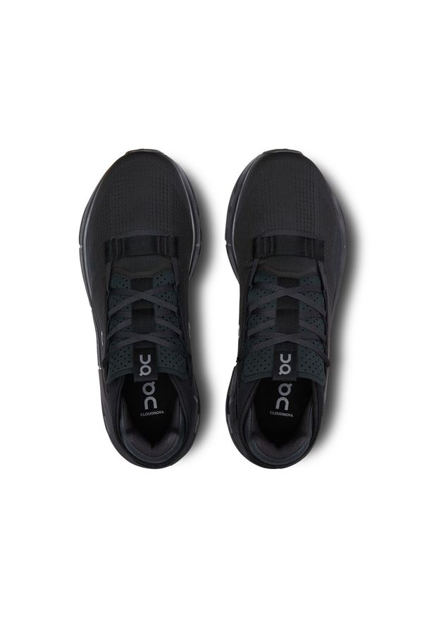 On - Sneakersy męskie ON CLOUDNOVA 2. Okazja: do pracy, na co dzień, na spacer. Kolor: czarny. Sport: turystyka piesza