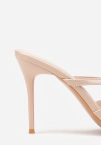 Born2be - Beżowe Lakierowane Klapki na Szpilce Zdobione Paskami i Klamerką Hemdithas. Okazja: na co dzień. Kolor: beżowy. Materiał: lakier. Wzór: aplikacja. Obcas: na szpilce. Styl: wizytowy, casual #8