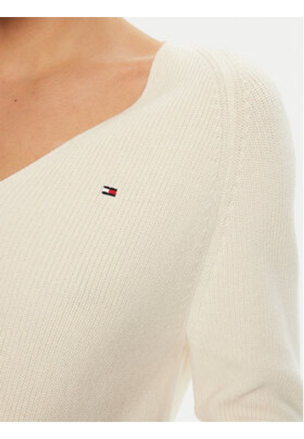 TOMMY HILFIGER - Tommy Hilfiger Sweter WW0WW44452 Écru Regular Fit. Materiał: bawełna