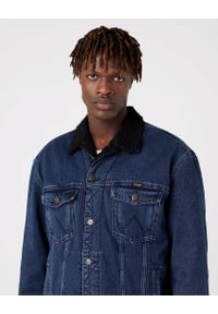 Wrangler - WRANGLER ANTIFIT SHERPA MĘSKA KURTKA JEANSOWA SHERPA JEANS MOON SHINE W441YNY13. Materiał: jeans