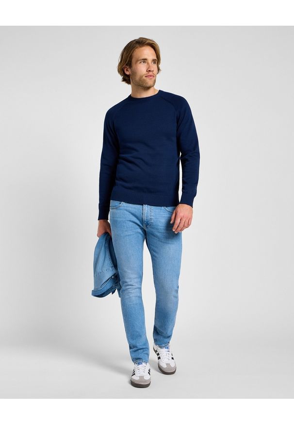 Lee - MESKI SWETER LEE CLEAN RAGLAN SWEATER TRUE NAVY 112355671. Długość rękawa: raglanowy rękaw