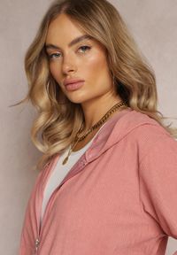 Renee - Różowy 2-częściowy Komplet Dresowy z Materiału w Prążki Zollanu. Kolor: różowy. Materiał: materiał, dresówka. Wzór: prążki #5