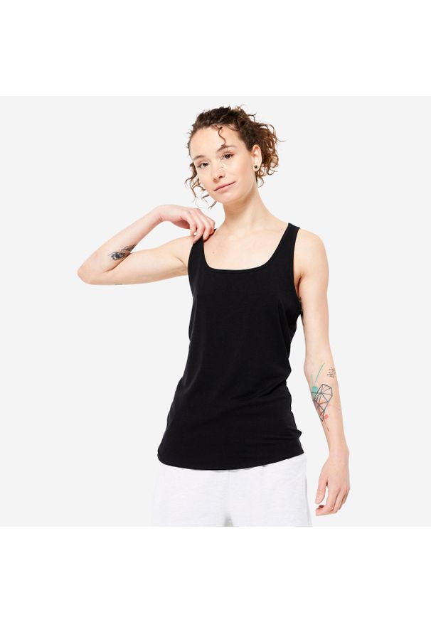 DOMYOS - Koszulka bez rękawów damska Domyos Gym & Pilates slim. Kolor: czarny. Materiał: materiał, bawełna, lyocell, elastan. Długość rękawa: bez rękawów. Sport: joga i pilates