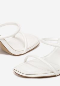 Renee - Białe Sandały z Kwadratowym Noskiem na Szpilce Dihn. Kolor: biały. Obcas: na szpilce. Styl: elegancki, glamour #3