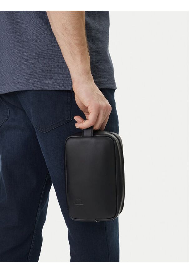 Calvin Klein Saszetka Bold Ck Dopp Kit LV04D1140G Czarny. Kolor: czarny. Materiał: skóra