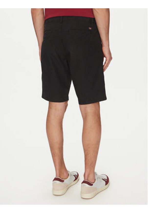 Napapijri Szorty materiałowe Nakuru 6 NP0A4HRV Czarny Regular Fit. Kolor: czarny. Materiał: bawełna