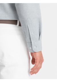 Ombre Clothing - Koszula męska z kieszenią REGULAR FIT - jasnoszary melanż V2 - Rozmiar: XL. Kolor: szary. Materiał: poliester, bawełna. Długość rękawa: długi rękaw. Długość: długie. Wzór: melanż #4