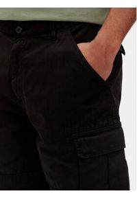 Guess Jeans Szorty materiałowe M5GD45 WGCV1 Czarny Regular Fit. Kolor: czarny. Materiał: bawełna #5