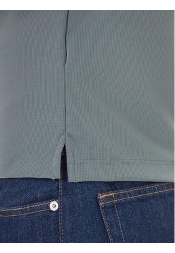 Guess Polo M6RP02 KD202 Niebieski Slim Fit. Typ kołnierza: polo. Kolor: niebieski. Materiał: syntetyk