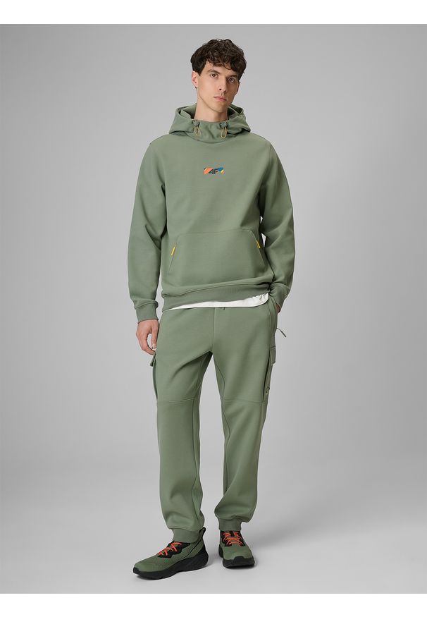4f - 4F Spodnie dresowe cargo męskie - khaki XXL. Kolor: oliwkowy, brązowy, wielokolorowy. Materiał: dresówka