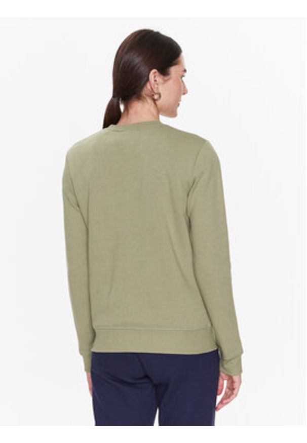 New Balance Bluza Classic Core WT03811 Zielony Relaxed Fit. Kolor: zielony. Materiał: bawełna, syntetyk