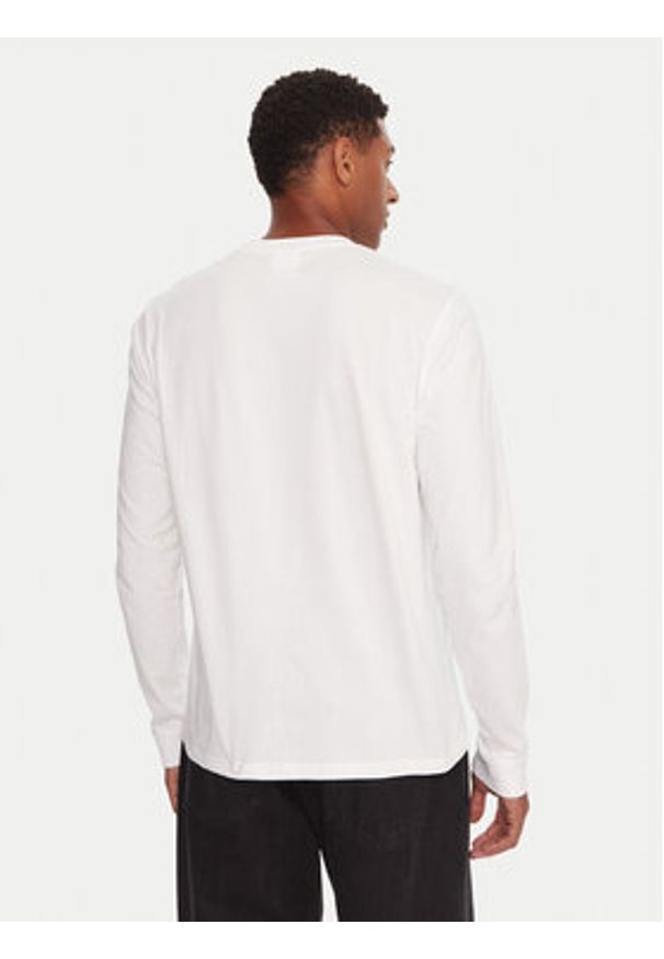 Reebok Longsleeve RK25138CCM Biały Regular Fit. Kolor: biały. Materiał: bawełna. Długość rękawa: długi rękaw