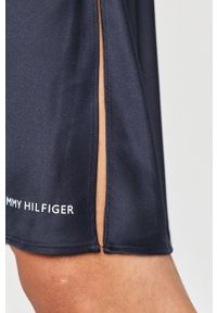 TOMMY HILFIGER - Tommy Hilfiger - Koszula nocna. Kolor: niebieski. Materiał: satyna, materiał, tkanina, ze splotem, poliester. Wzór: gładki #3