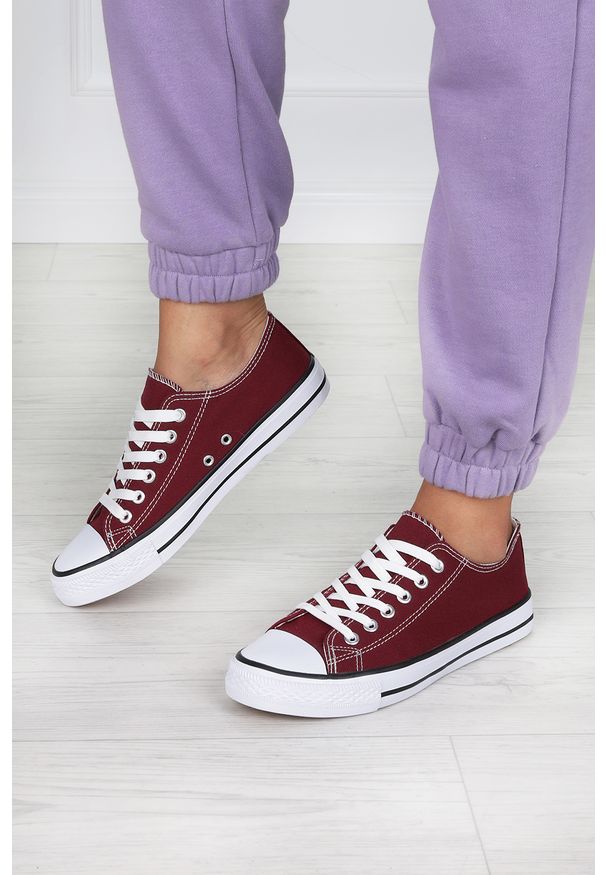Casu - Bordowe trampki sznurowane casu xl03p. Kolor: czerwony